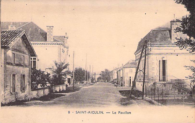 L’épicerie du numéro 2  juste en face du Pavillon