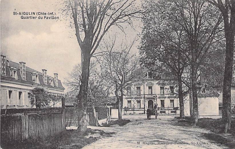 Deux témoins du passé au cœur de l’avenue