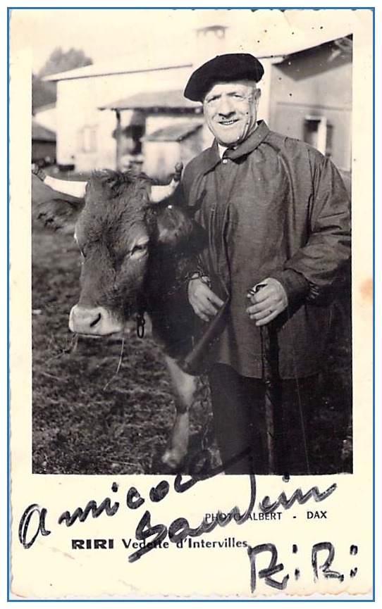 Riri et sa vache Thérèse