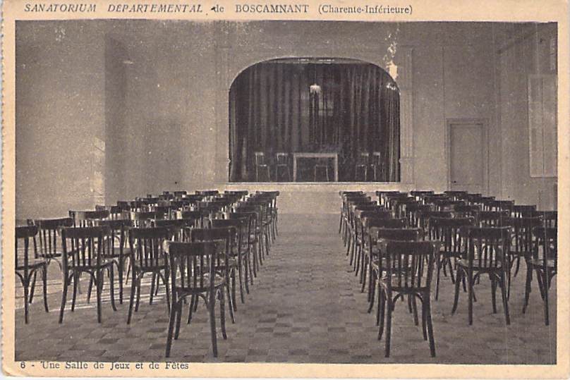 Salle de jeux et de fêtes
